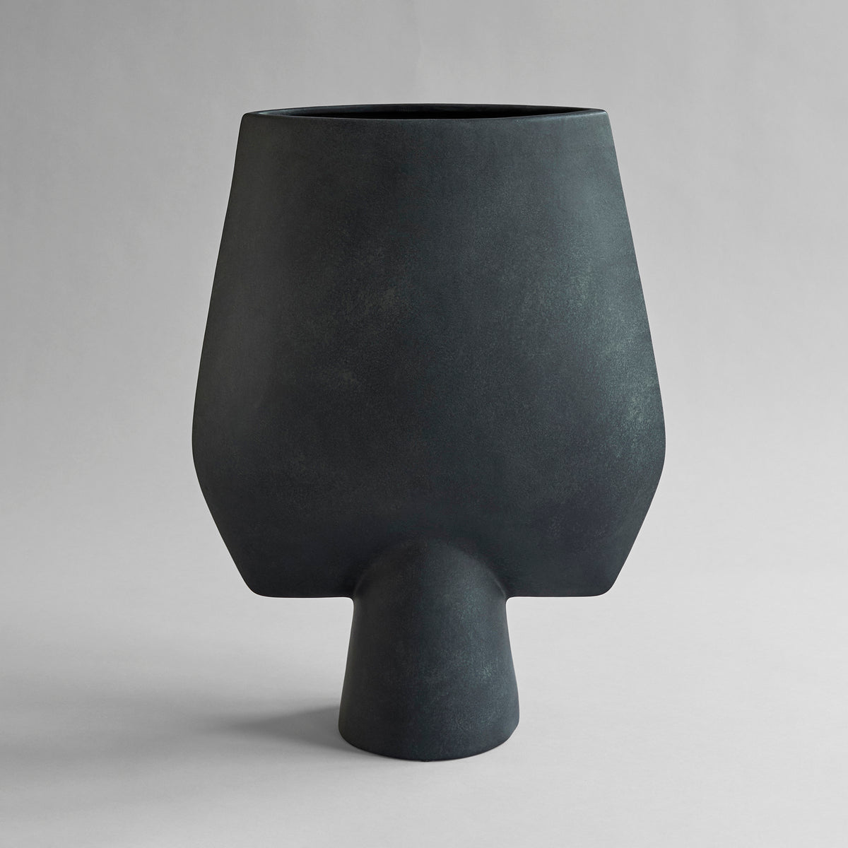 101 CPH Sphere Vase Square, Hexa - Black