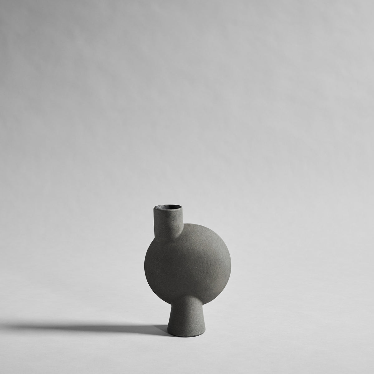 101 CPH Sphere Vase Bubl, Medio - Dark Grey