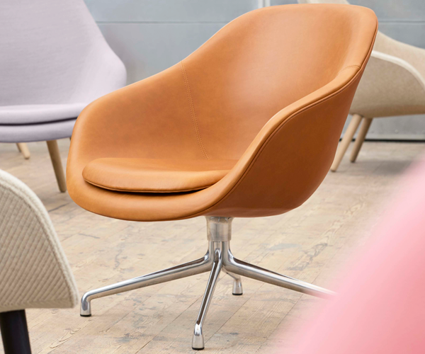HAY About A Lounge Chair (AAL81) - Cognac Sense Læder - Alu.