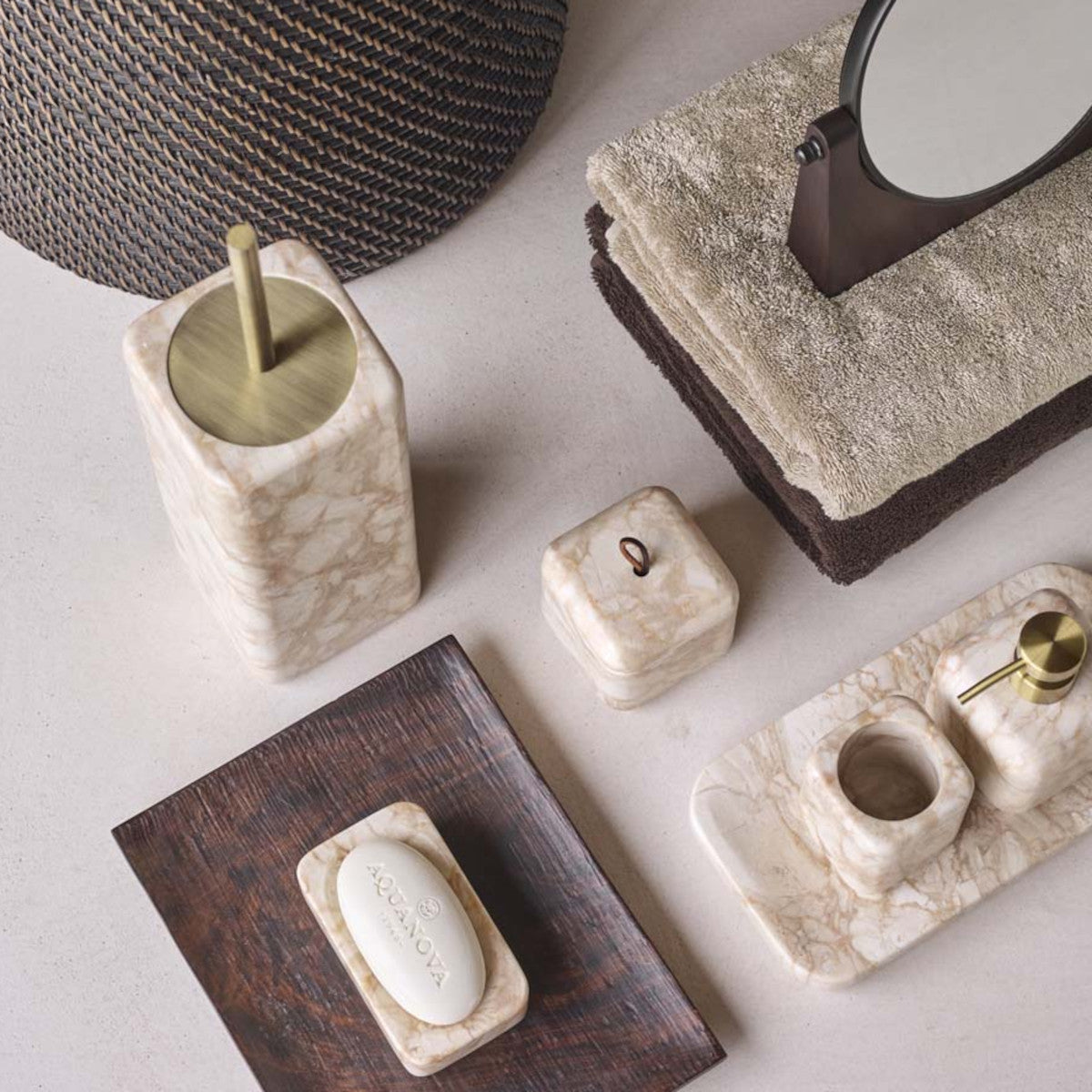 Aquanova Blake toiletbørste - sand natursten