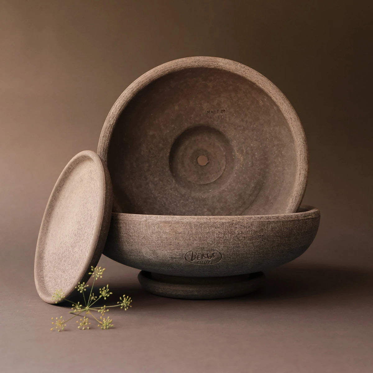 Bergs Potter Ada Low krukke - 31x9 - grå terracotta