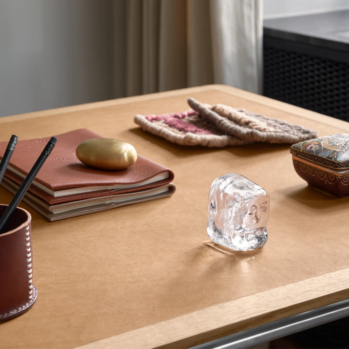 Vipp 432 Workdesk - Light Oak - Camel Leather