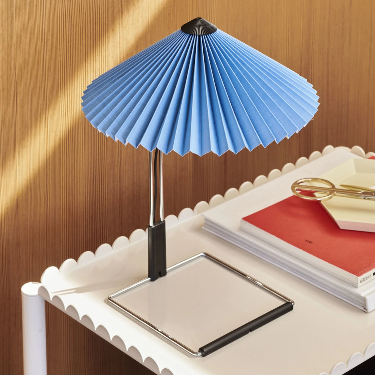 HAY Matin Bordlampe - Small - Blue/Mirror