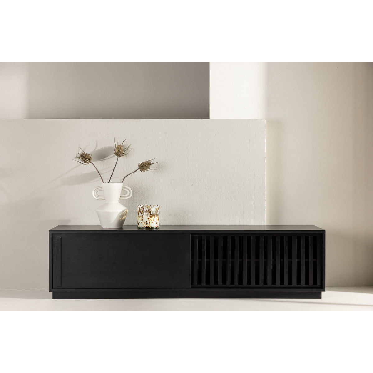 Venture Design Lugo TV møbel - sort - 45x180