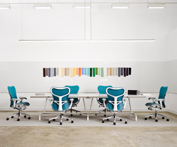 Herman Miller Mirra2