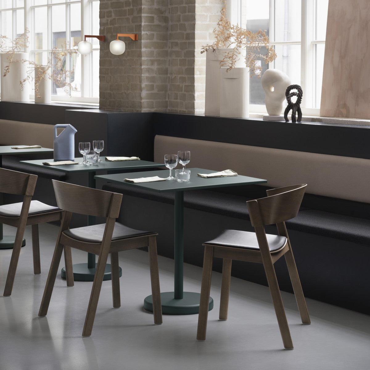 Muuto Linear Steel Cafe Table
