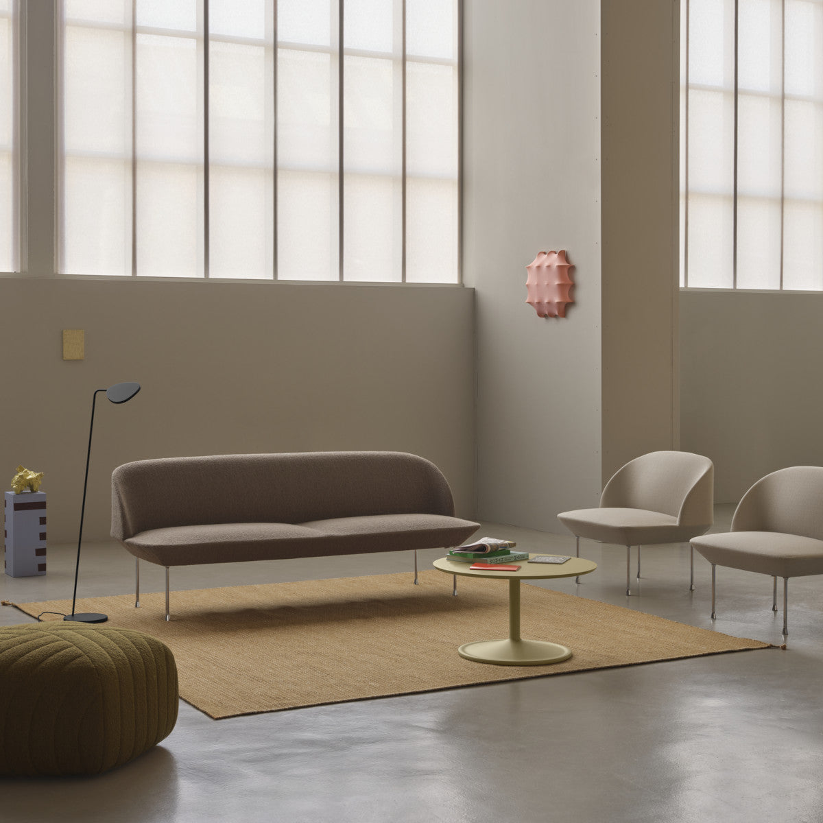 Muuto Oslo Sofa 2 pers. - Hearth 6/Chrome