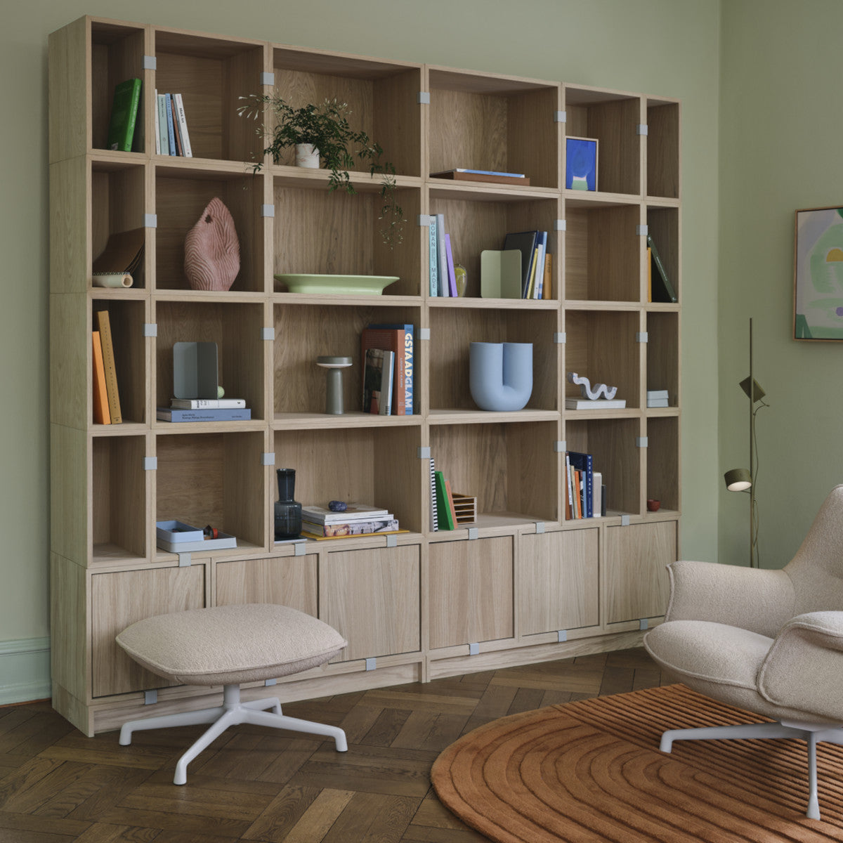 Muuto Stacked Bookcase - Config 1