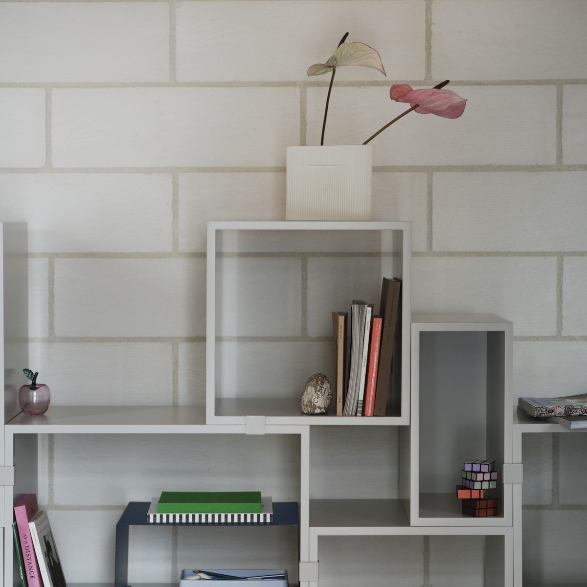 Muuto Stacked Bookcase - Config 3