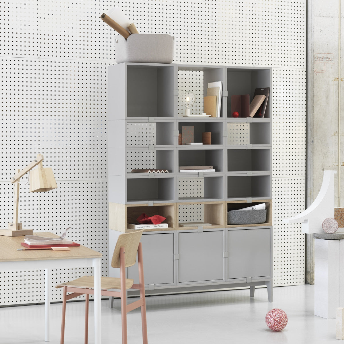 Muuto Stacked - Small med bagbeklædning