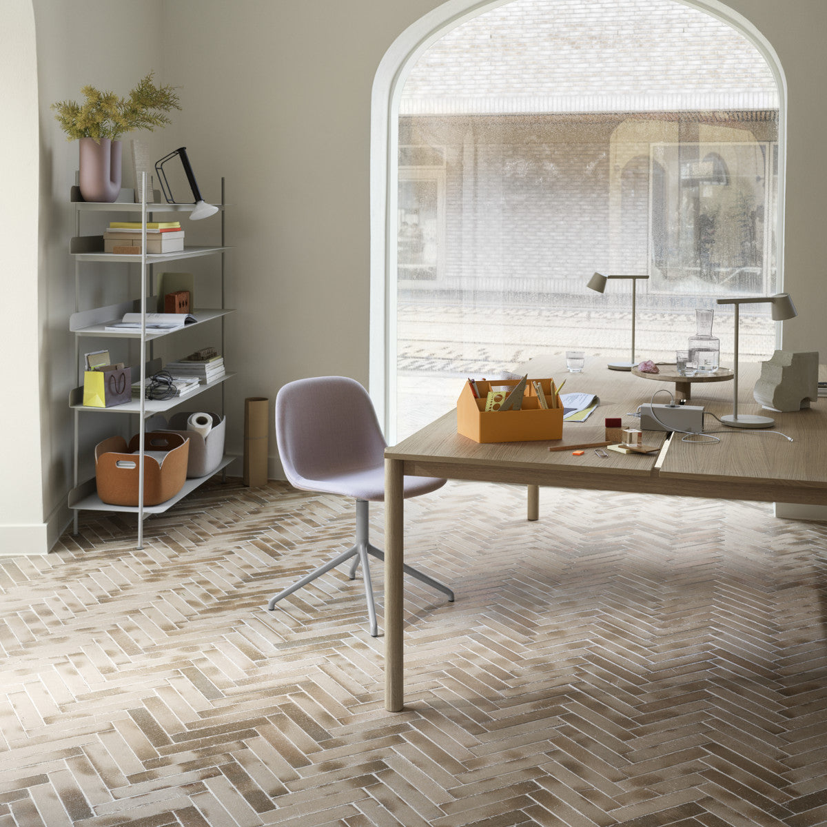 Muuto Tip Table Lamp