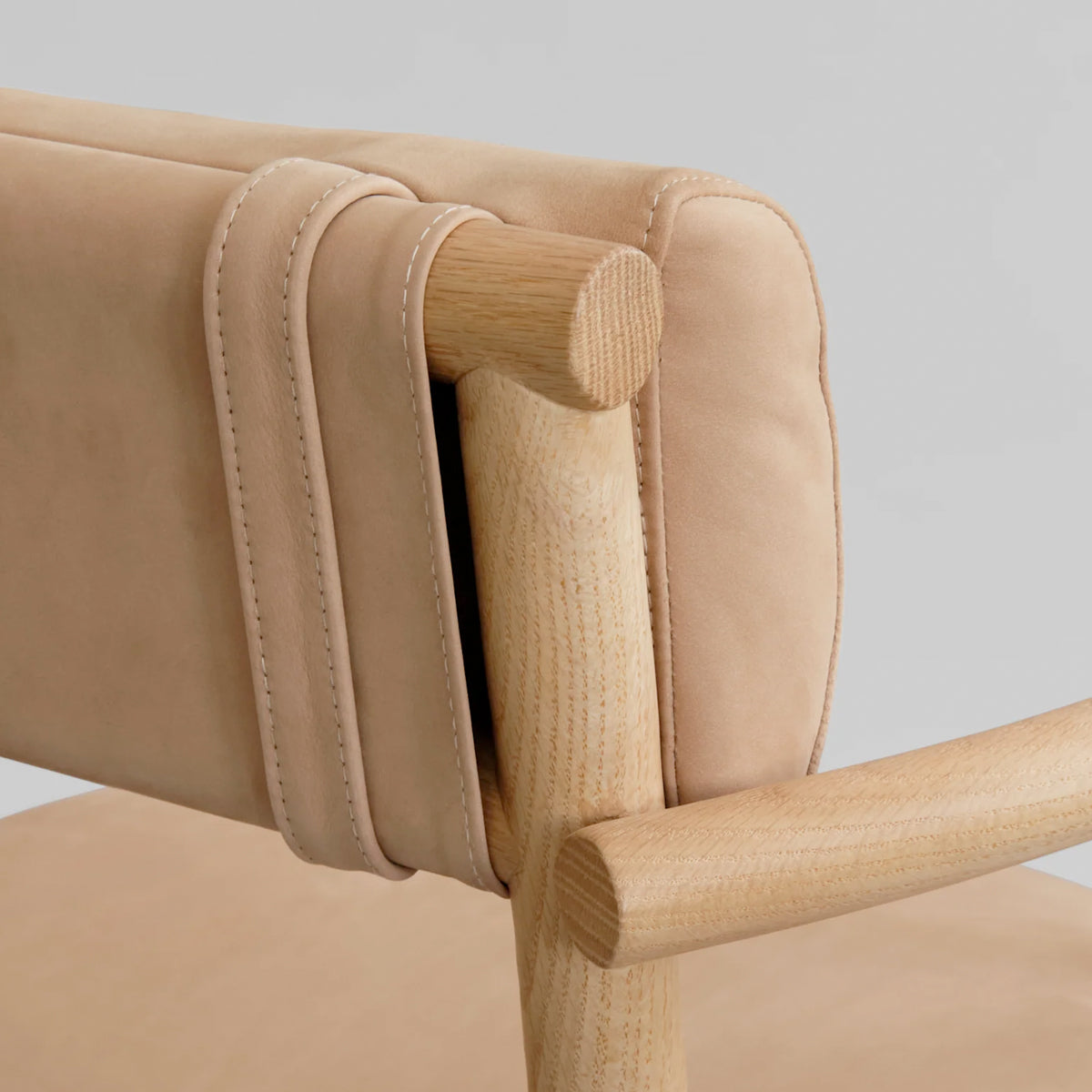 101 CPH Nama Dining Chair - Armrest - Nubuck