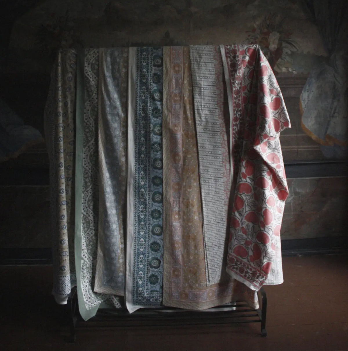 Olsson & Jensen Corinne dug - 150x300