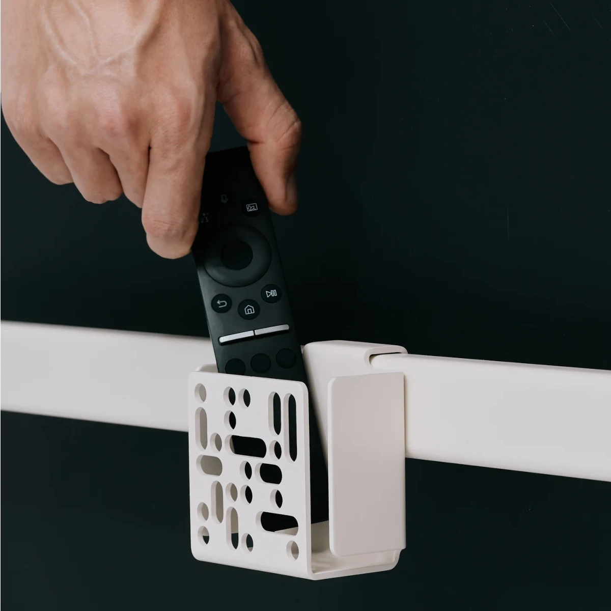 Pedestal Apple Remote Box Mount