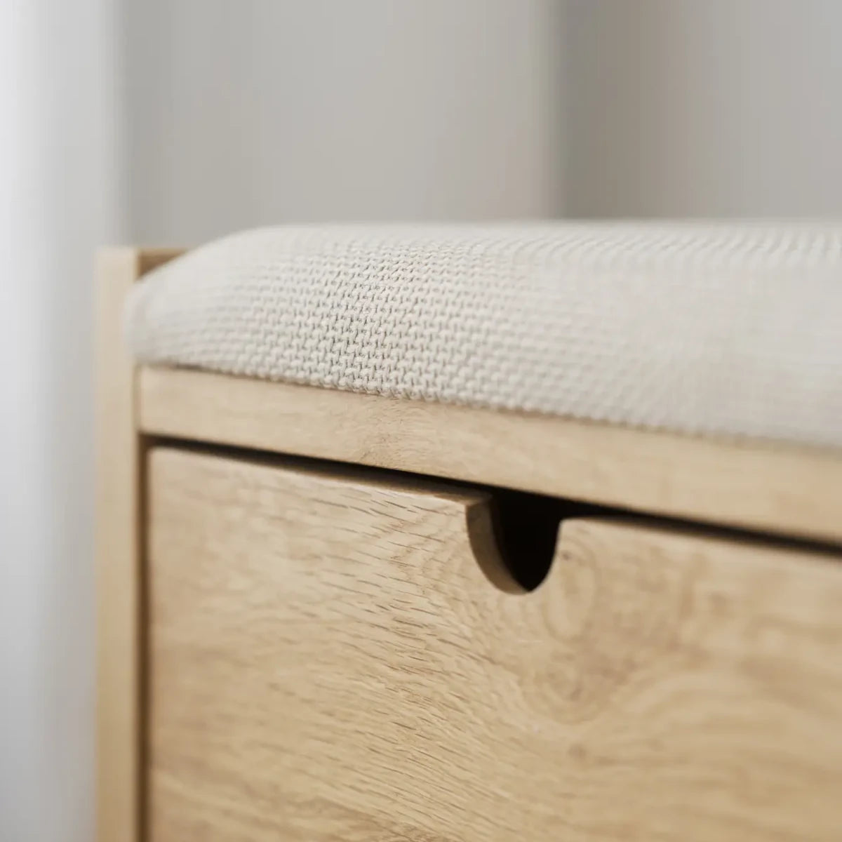 Rowico Hillmond bænk - eg/beige