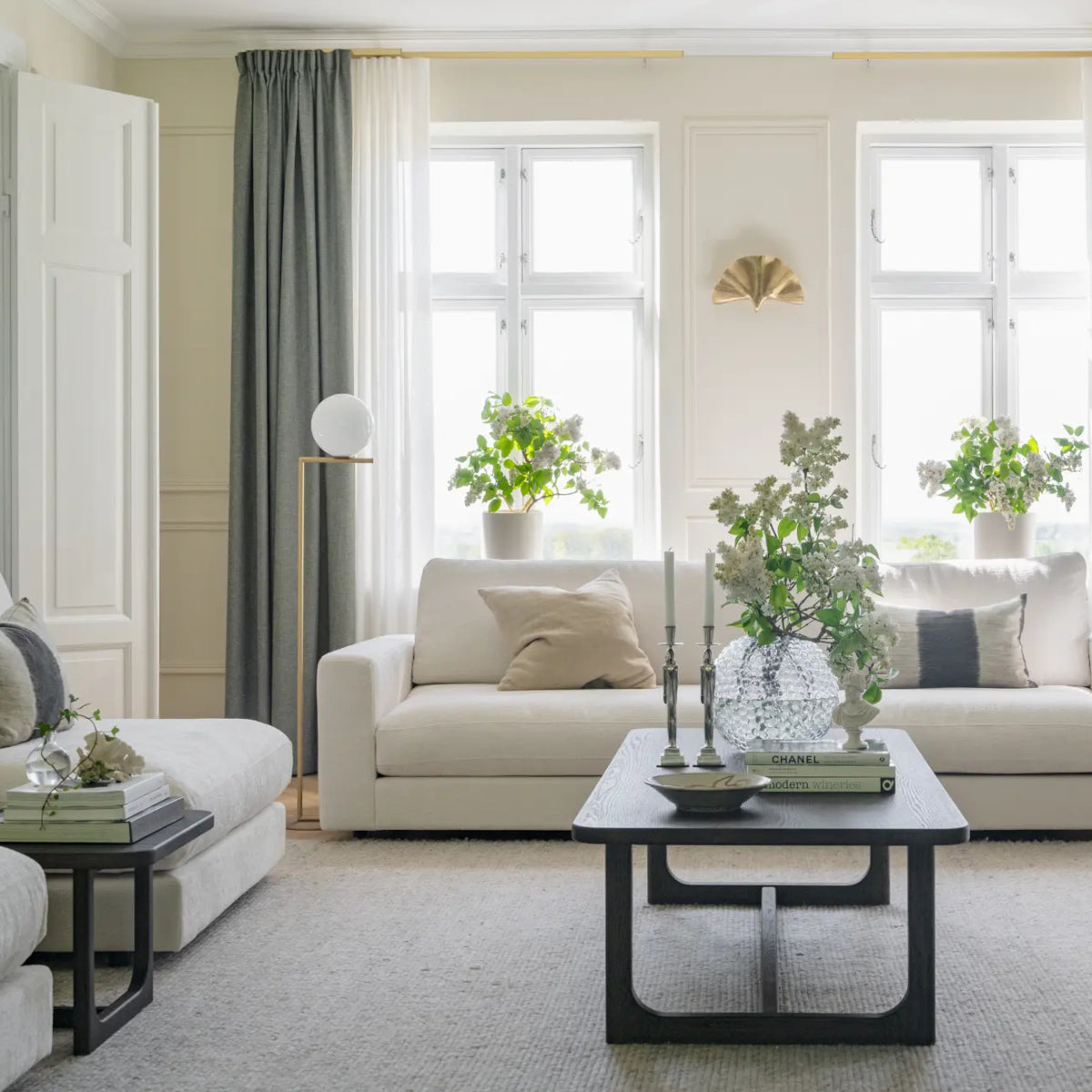 Rowico Driscoll sofabord - mørk eg - 160x70