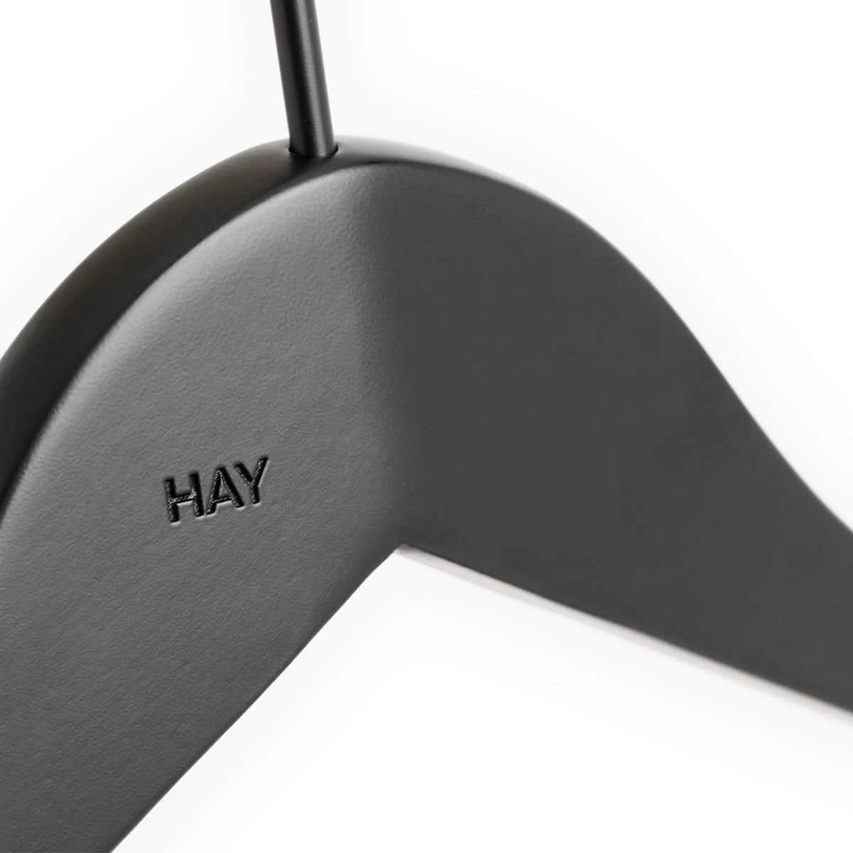 HAY Smooth Coat Hanger Wide - Sort - Sæt a 4 stk.