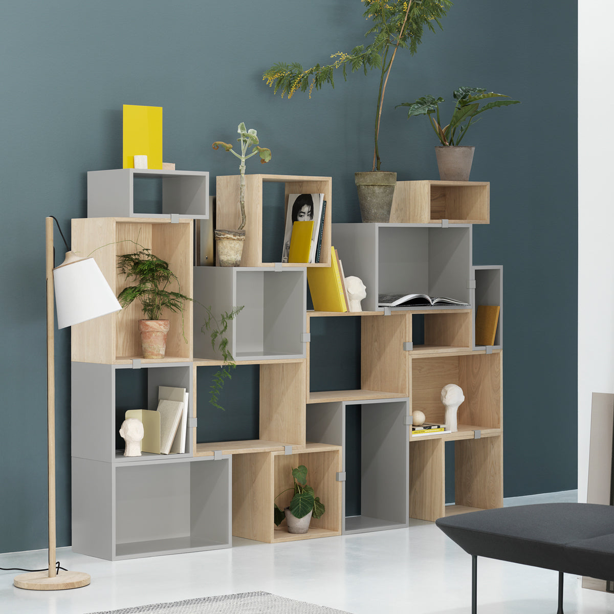 MUUTO Stacked - Medium - Med Bagbeklædning