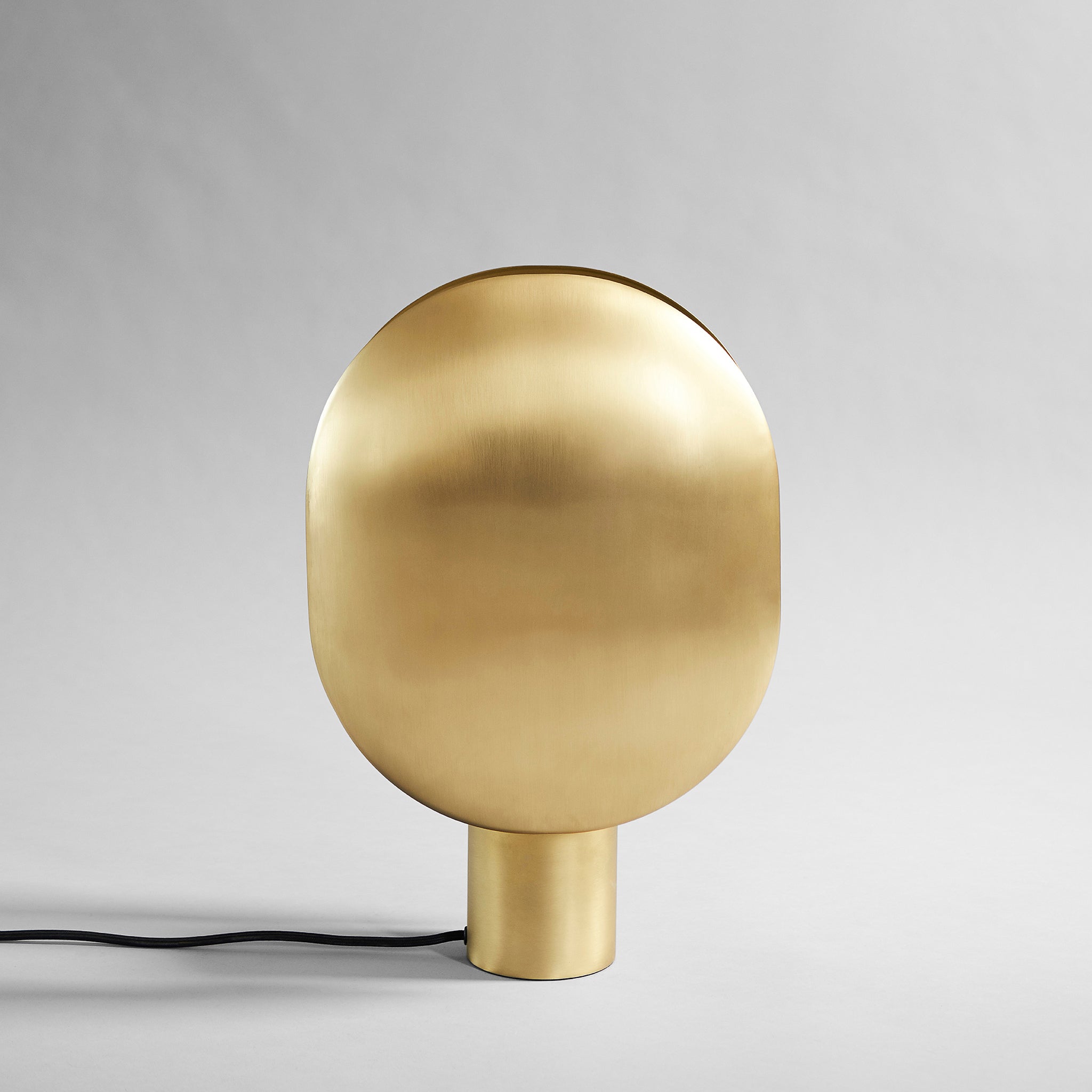 101 CPH Clam Table Lamp - Brass