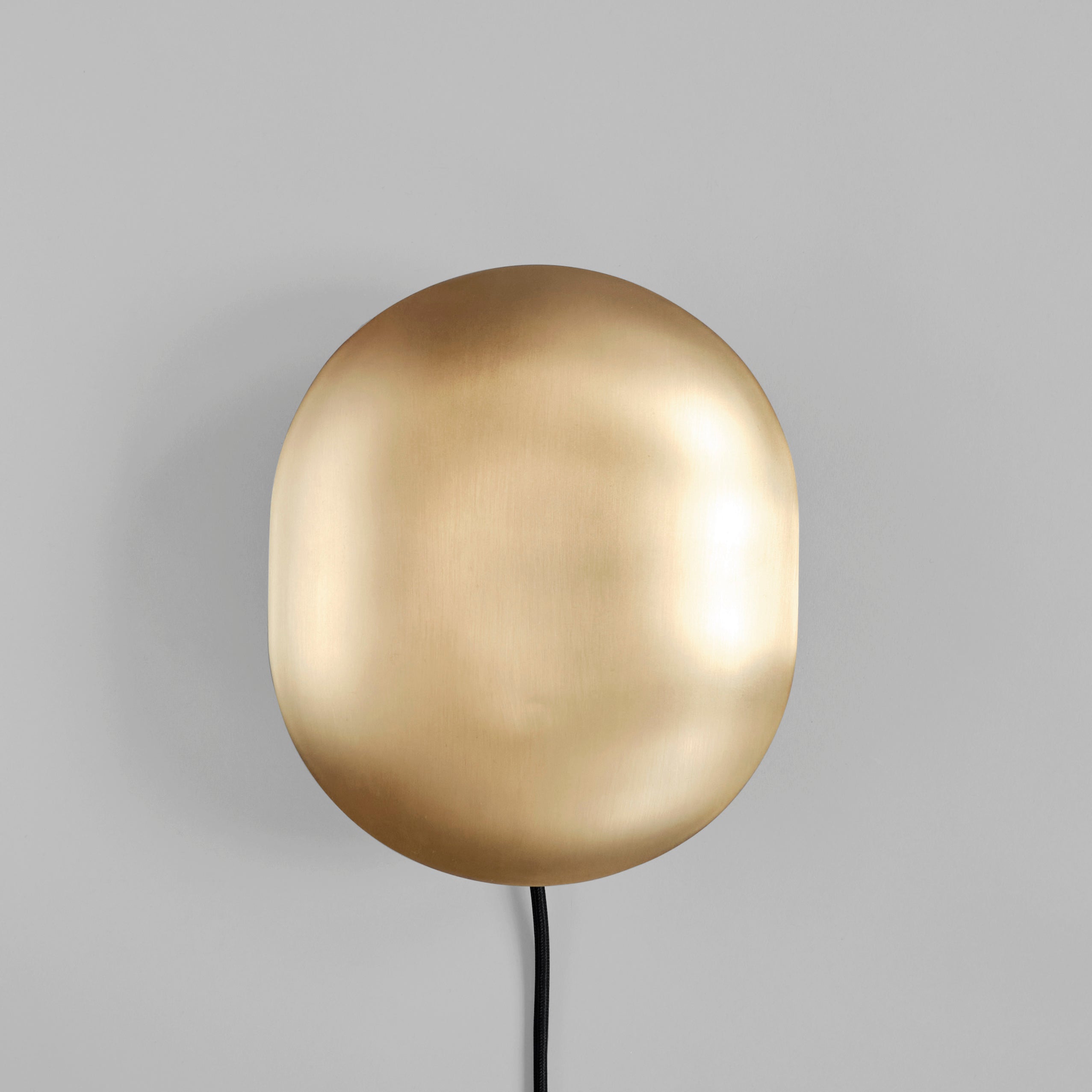 101 CPH Clam Wall Lamp - Brass
