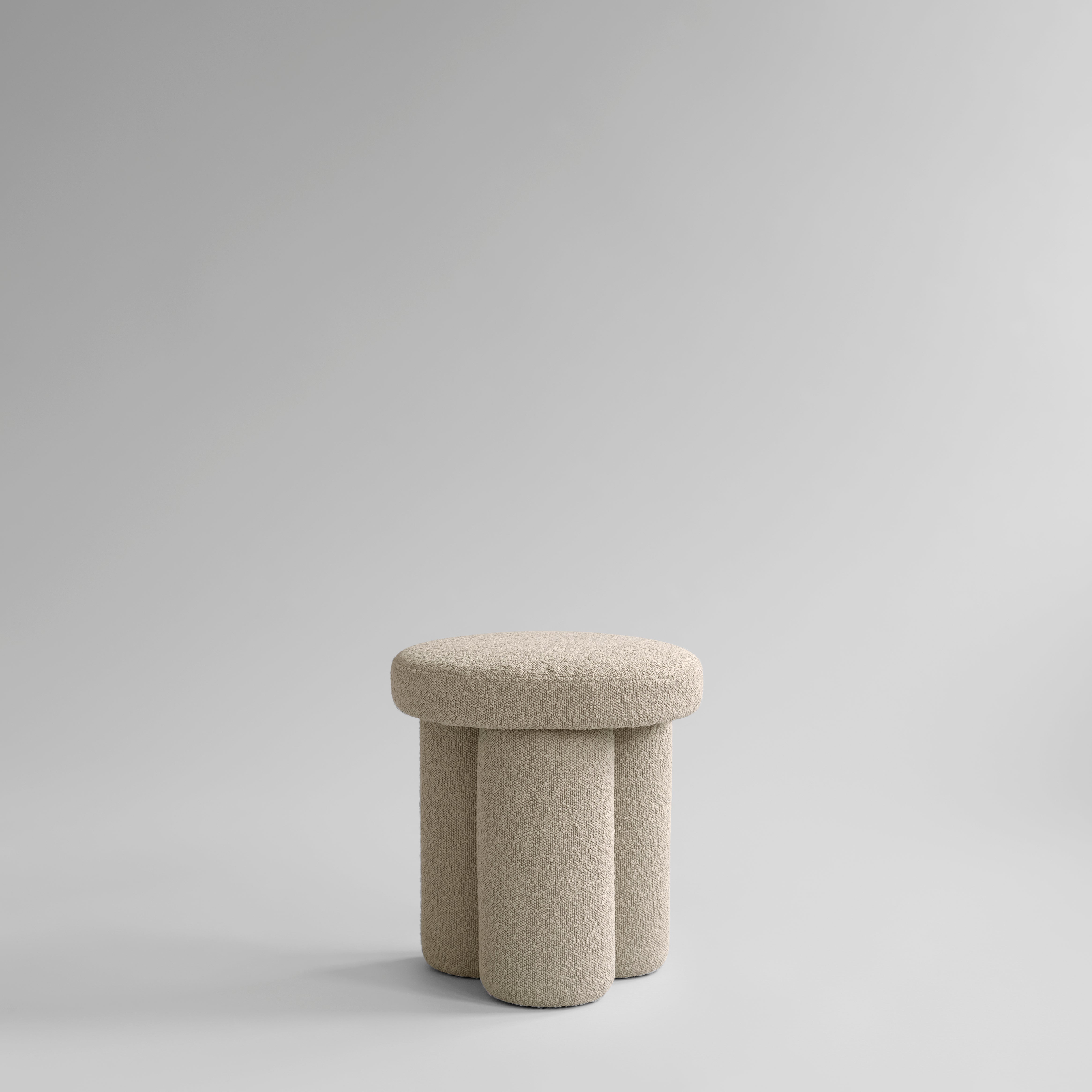 101 CPH Big Foot Stool - Smoked Sand (CPH 904)