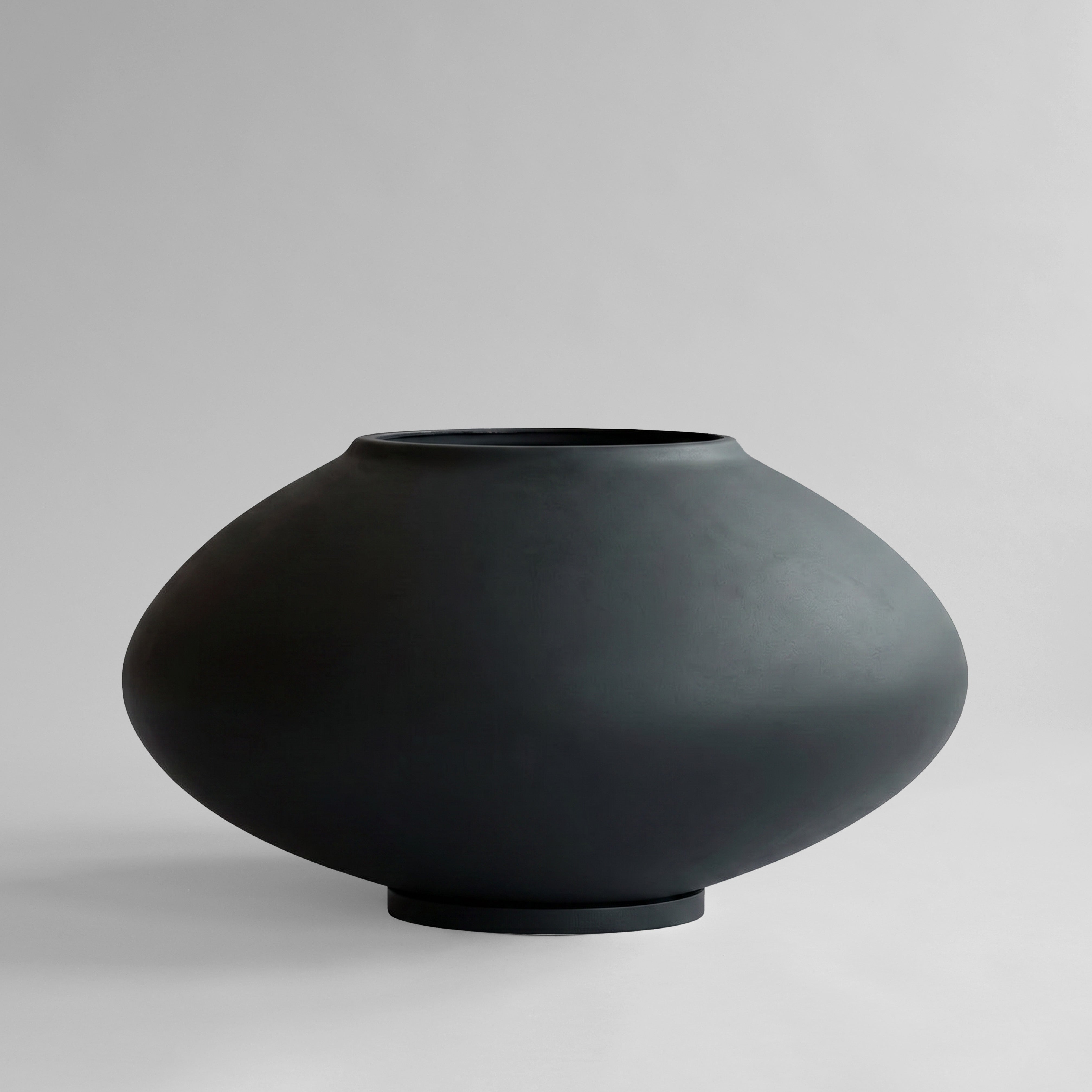 101 CPH Sunao Plant Pot Ellipse, Giant - Black