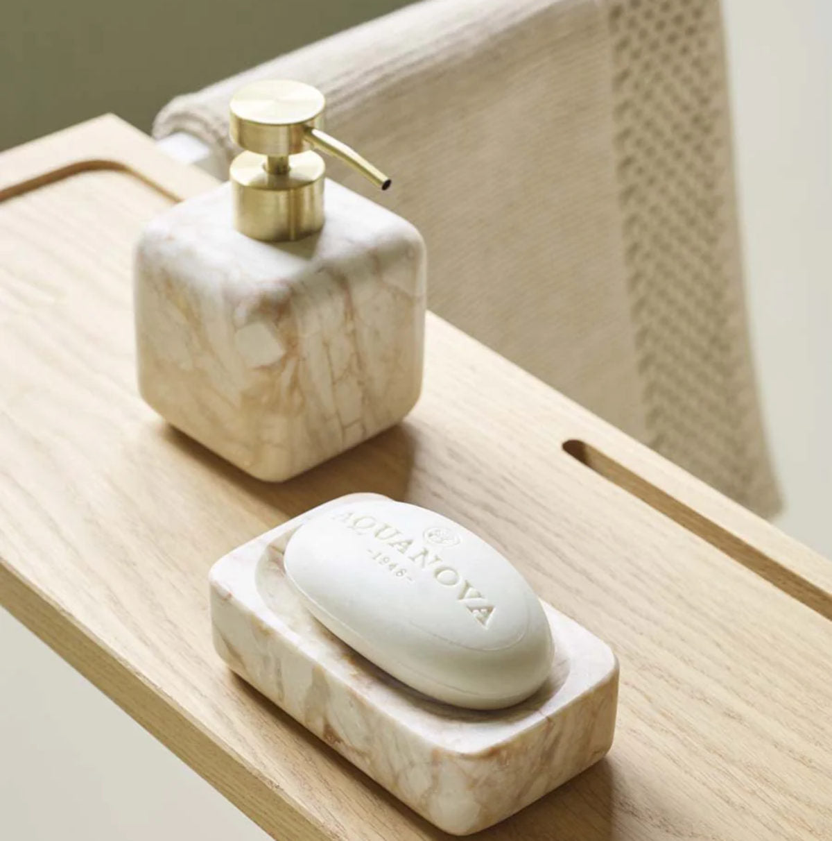 Aquanova Blake tandkrus - sand natursten