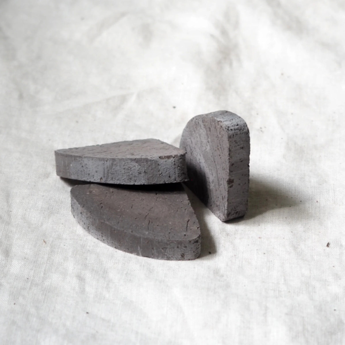 Bergs Potter Triangle krukkefødder - 1 stk - grå terracotta