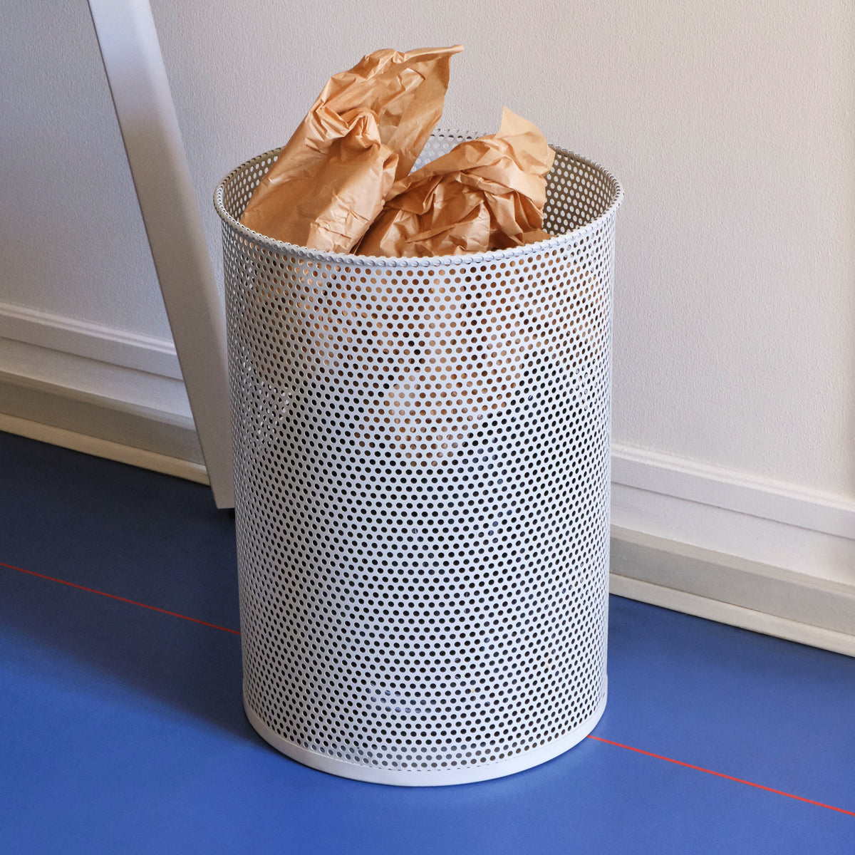 HAY Perforated Bin - Papirkurv - Light Grey - Large