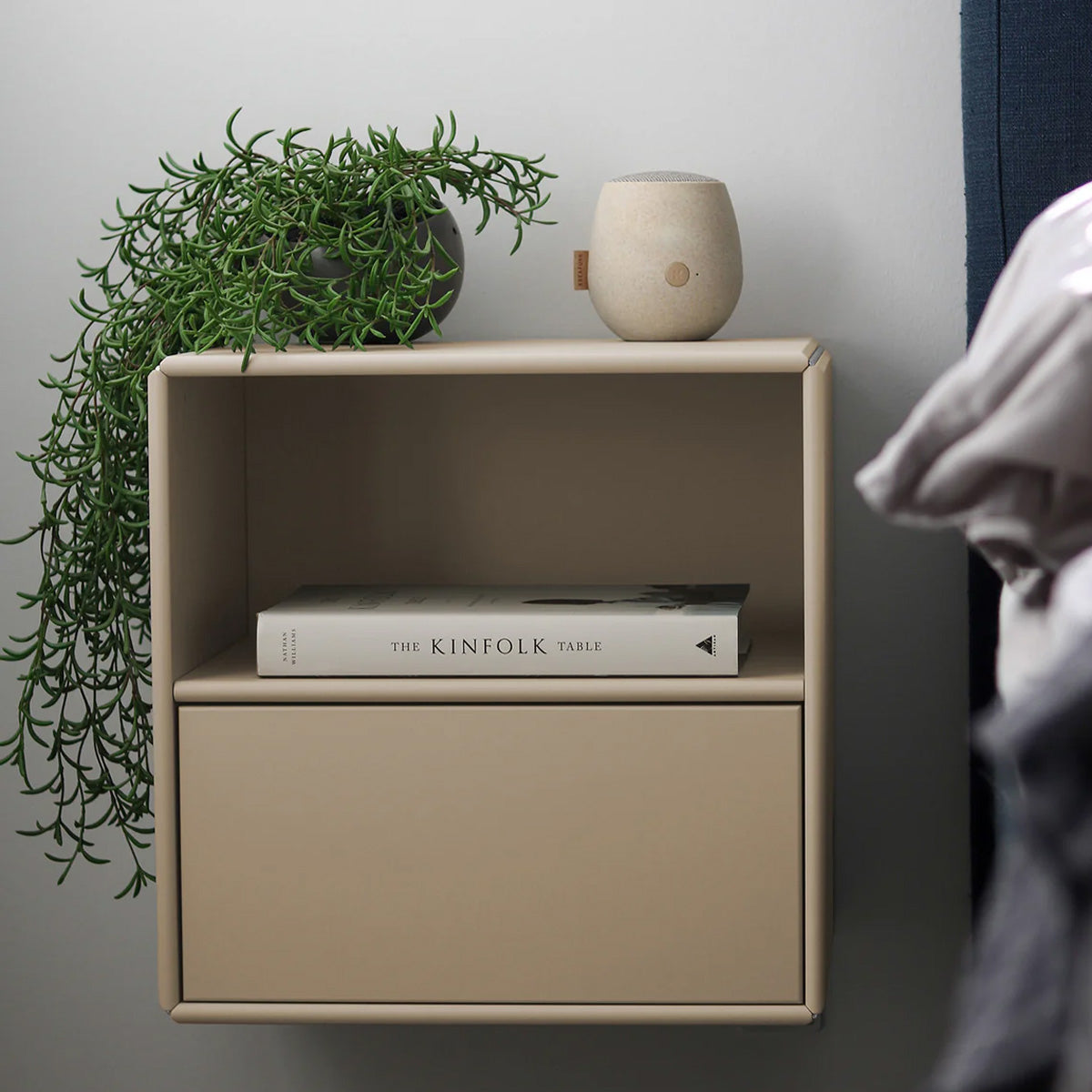 ByAulum Quadrant Charlie Sengebord - Sand