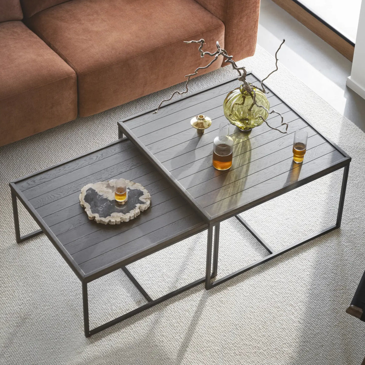 Rowico Deerfield sofabord - brun/sort - 80x80