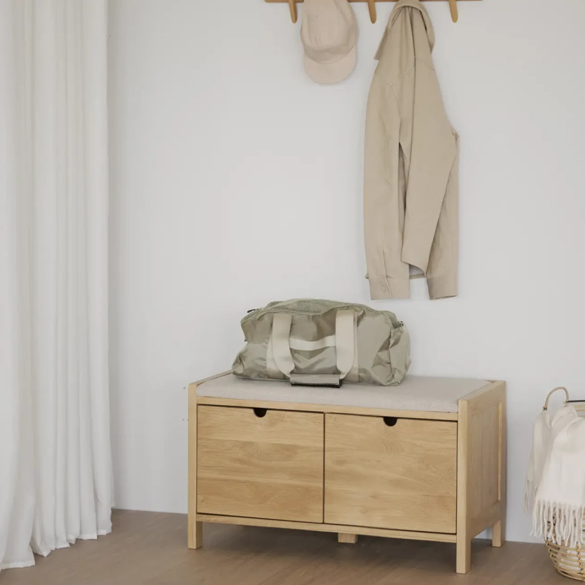 Rowico Hillmond bænk - eg/beige
