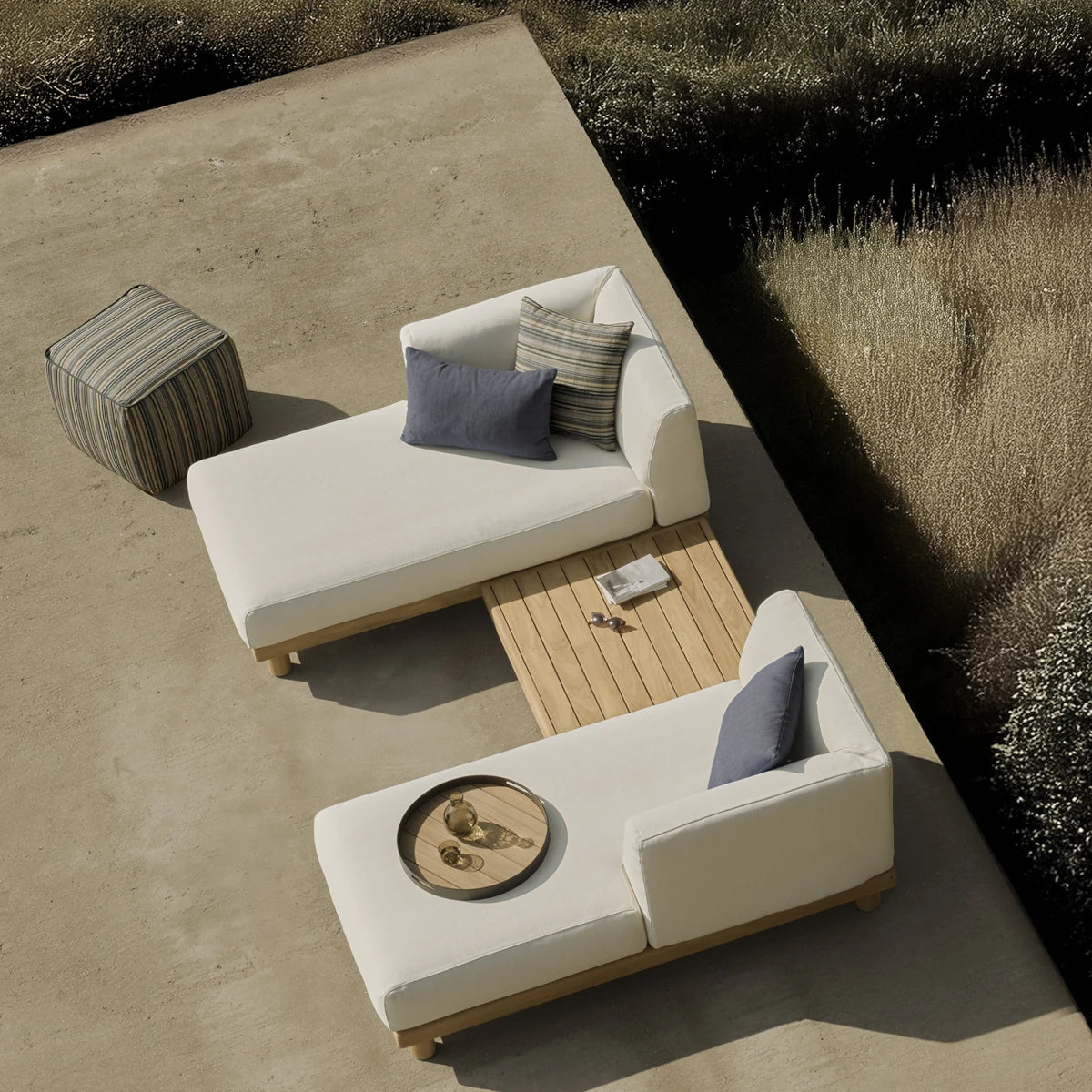 Ethnicraft Monocle Outdoor Modular Sofa Set 5 - 249x166cm.