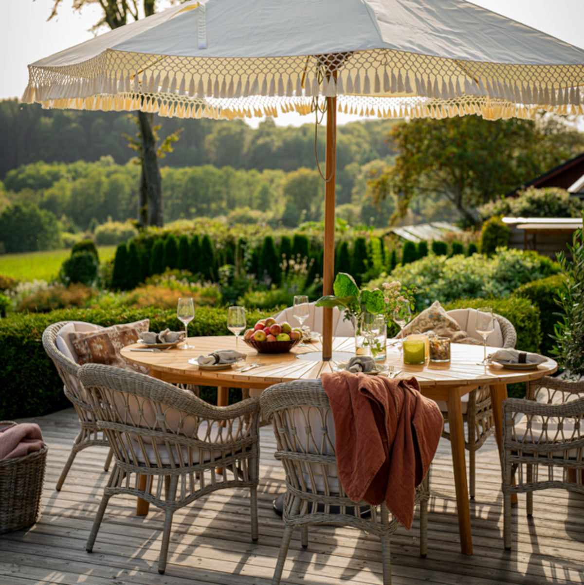 Hillerstorp Fjädero spisestol - polyrattan - inkl hynder