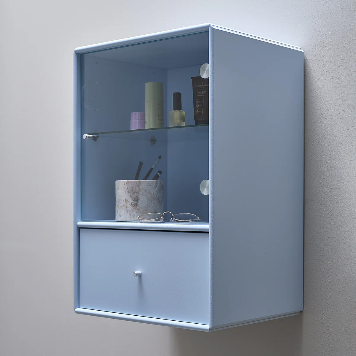 ByAulum Quadrant Sunrise Vitrineskab