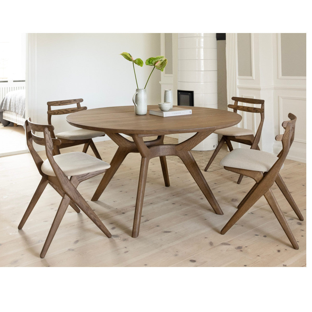 Kristensen & Kristensen Amelia Spisebord - Med Udtræk - Ø160 - Eg