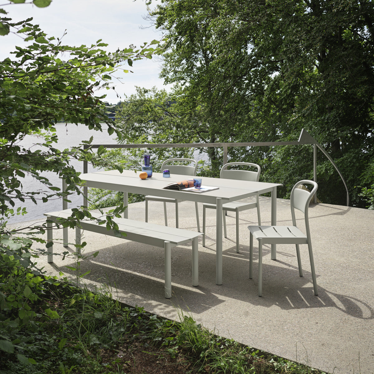 Muuto Linear Steel Bord - 220x90cm