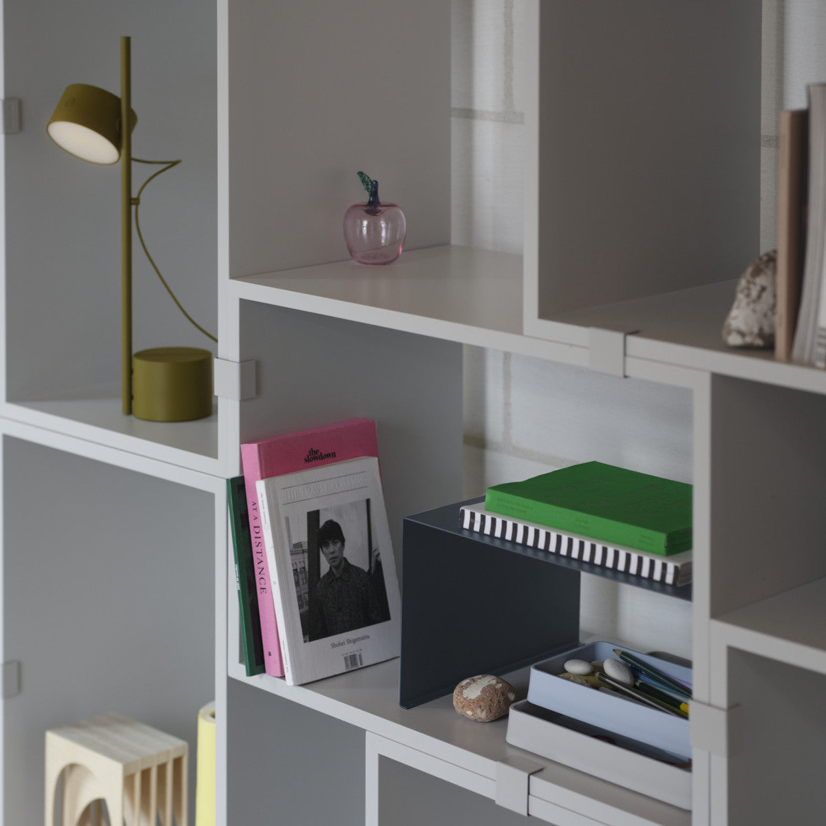 Muuto Stacked Bookcase - Config 3