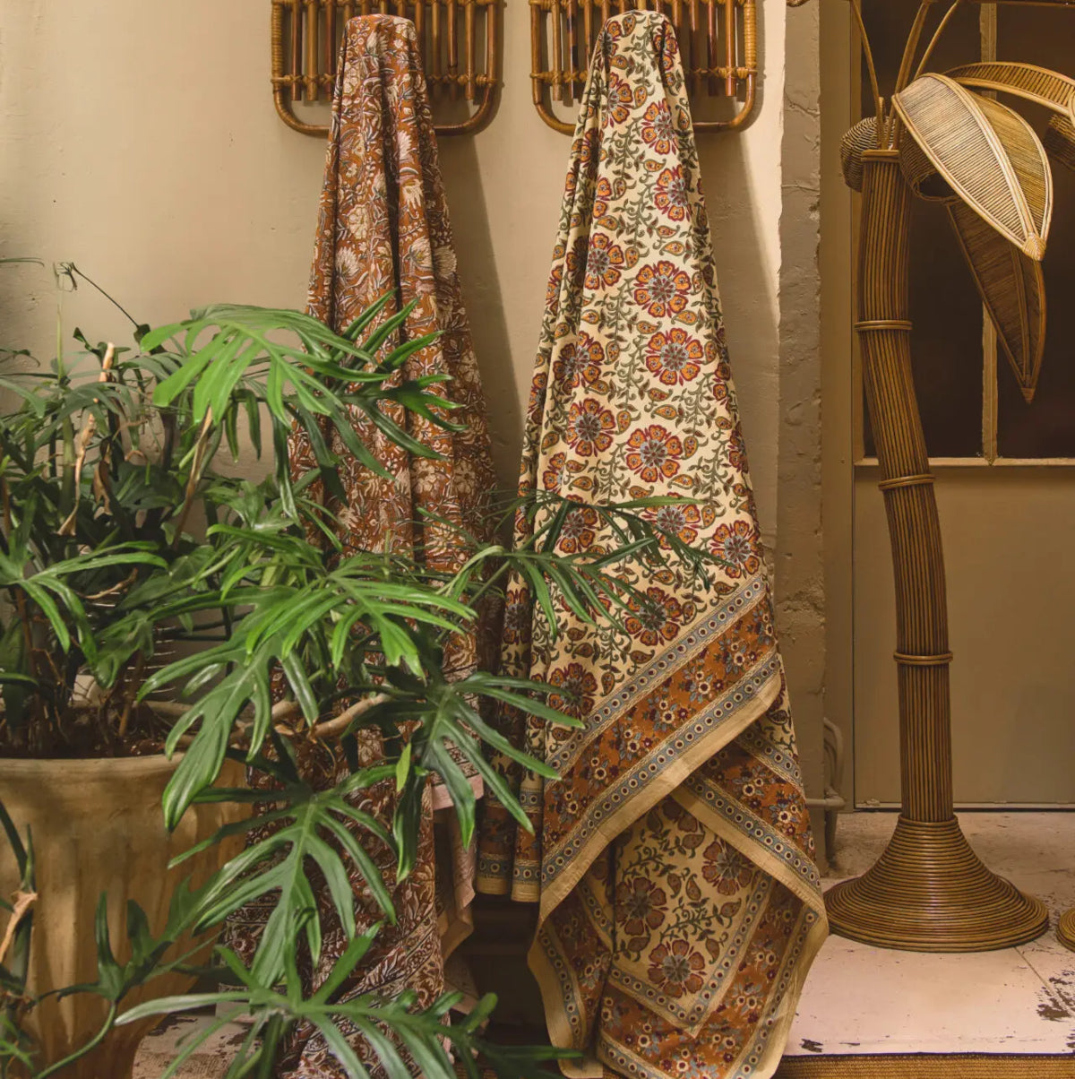 Olsson & Jensen Corinne dug - 150x300