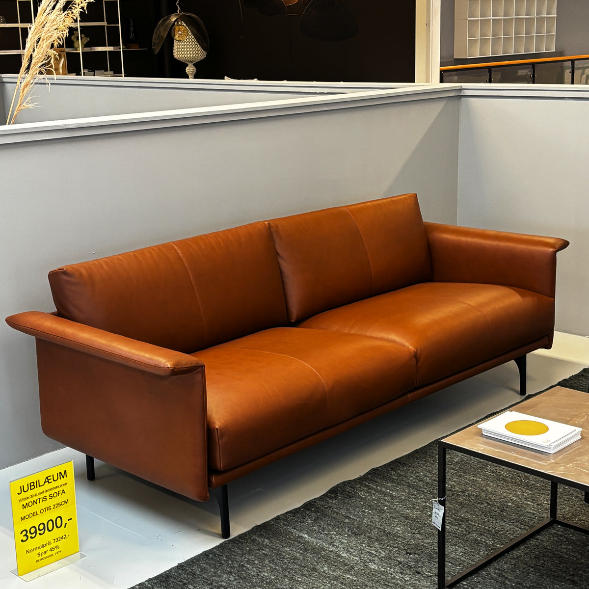 Montis Otis Sofa - 225cm - Cognac Læder - DEMO.