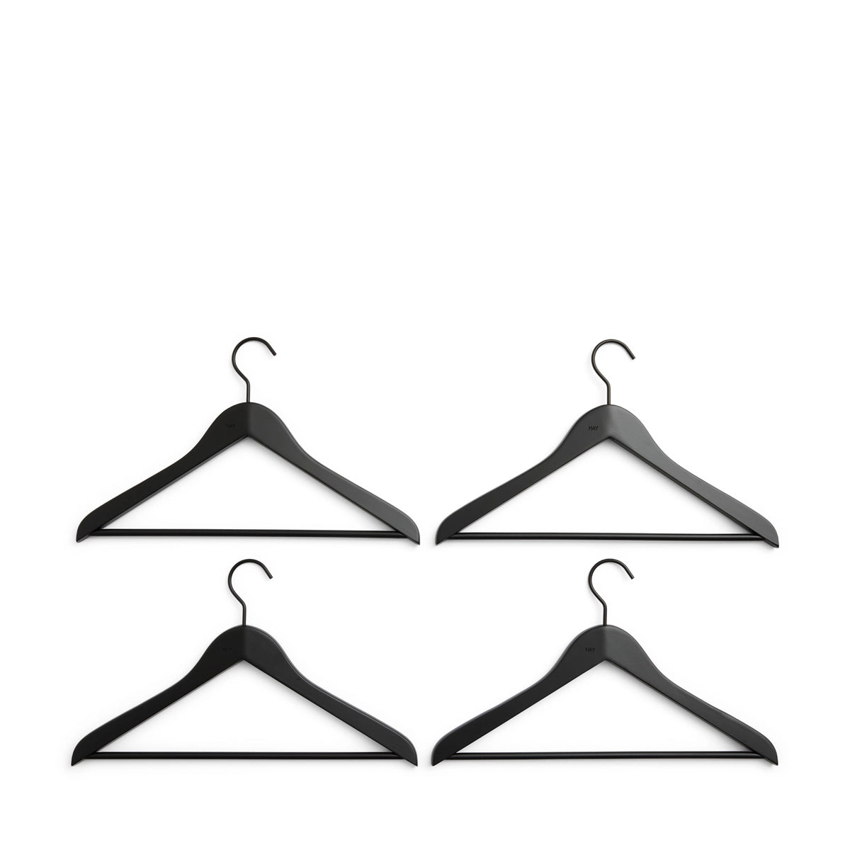 HAY Smooth Slim Coat Hanger w./ Bar - Sort - Sæt a 4 stk.
