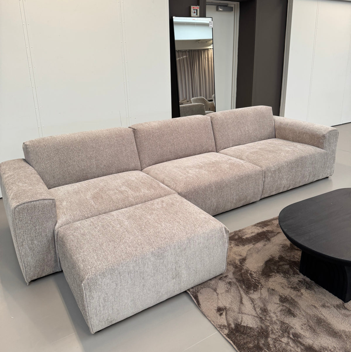 DEMO Moro Raven sofa - taupe
