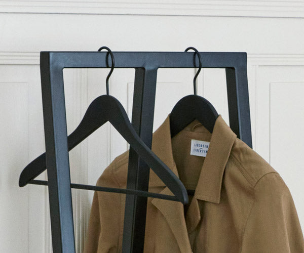 HAY Soft Coat Hanger Slim W./ Bar - Sort