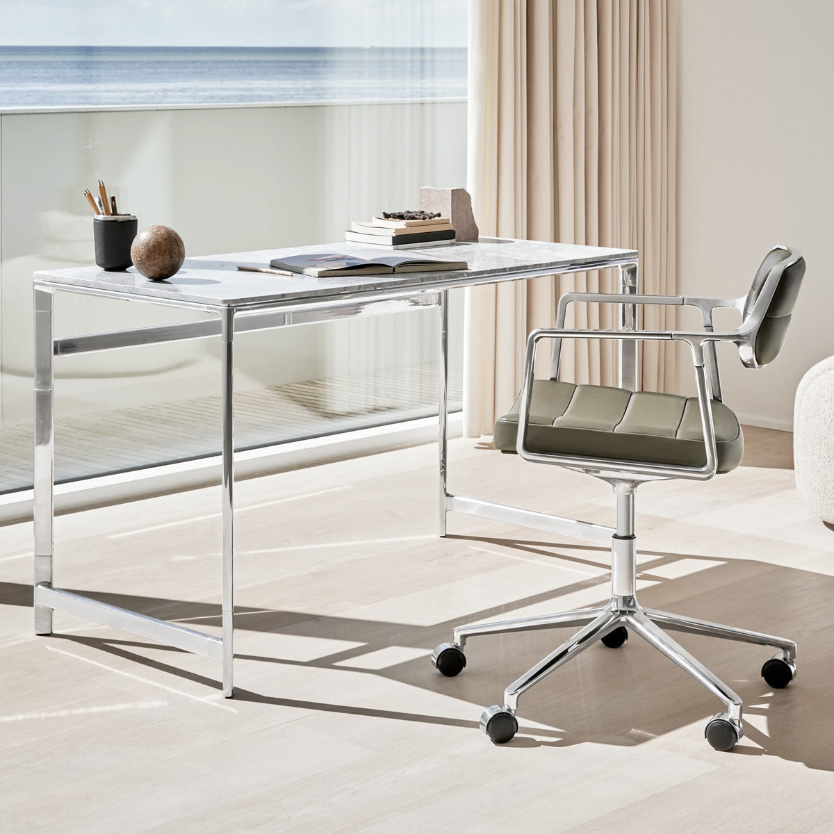 Vipp 430 Studio Desk - Jura Grau Blau Marble
